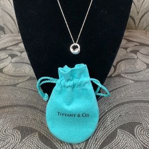 Tiffany & Co. Eternal Circle Elsa Peretti Pendant Small 16” necklace